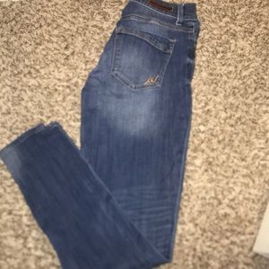 Super cute skinny jeans from Express!